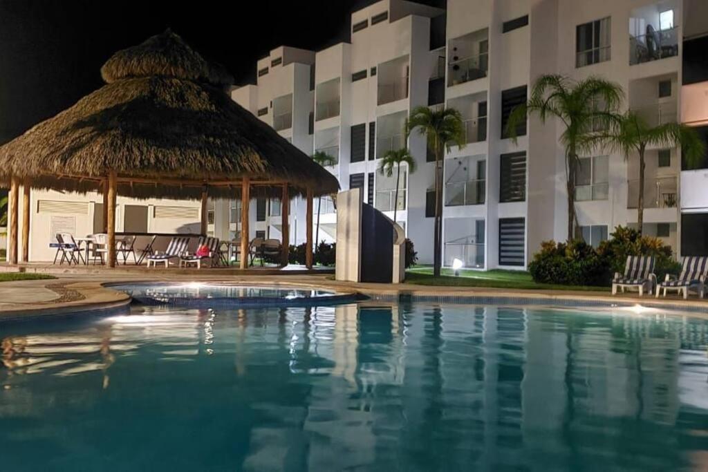 Hermoso Y Comodo Departamento En Manzanillo Esterno foto